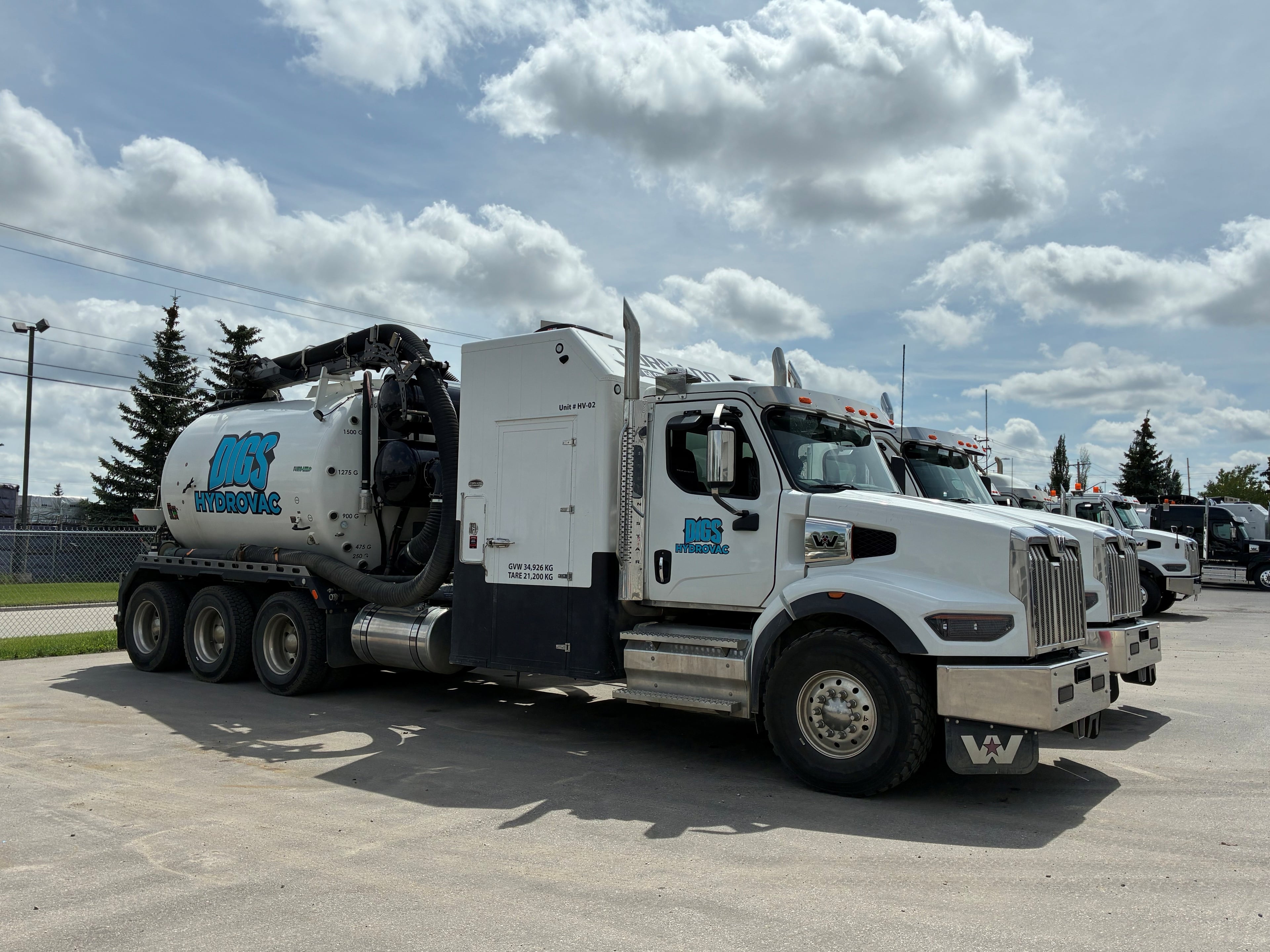 DIGS Hydrovac - Photo 2