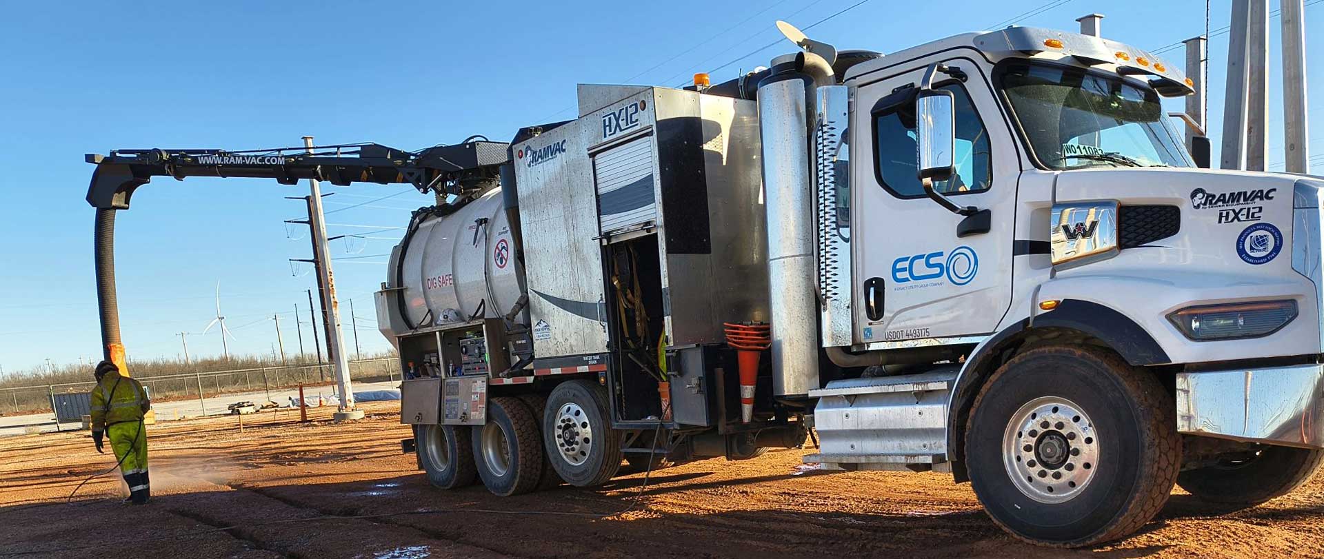 ECS - Photo 2