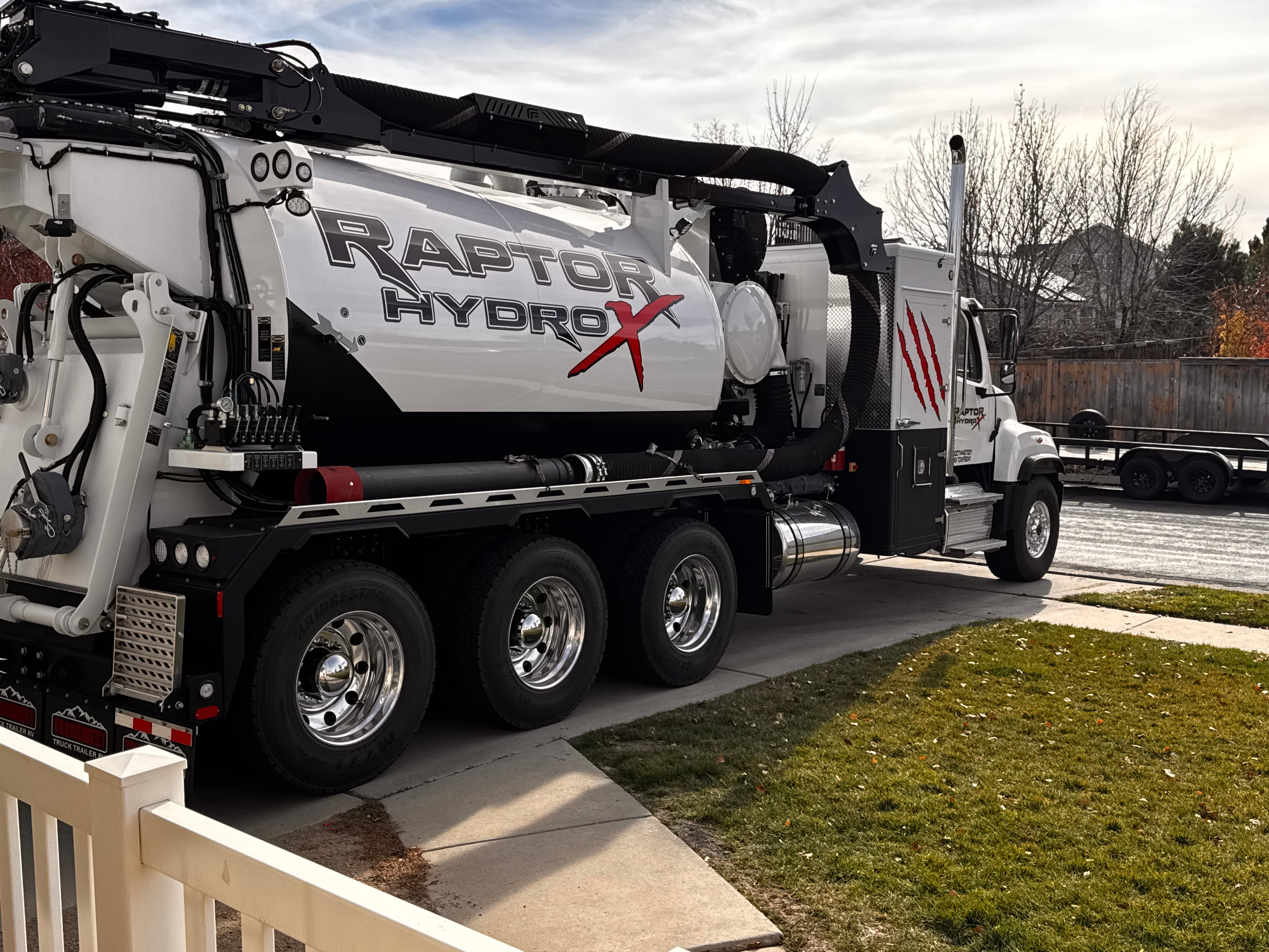 Raptor Hydro X - Photo 1