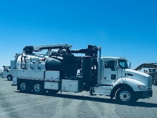 HYDROVAC UTILITY MINING - Photo 1